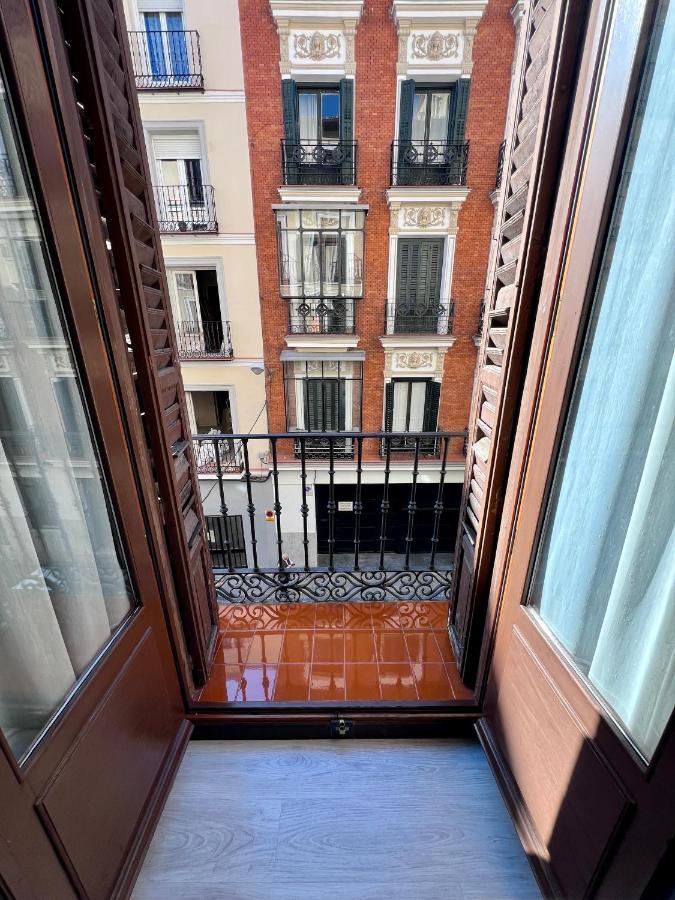 Hostal Conde De Alba Madrid Eksteriør bilde