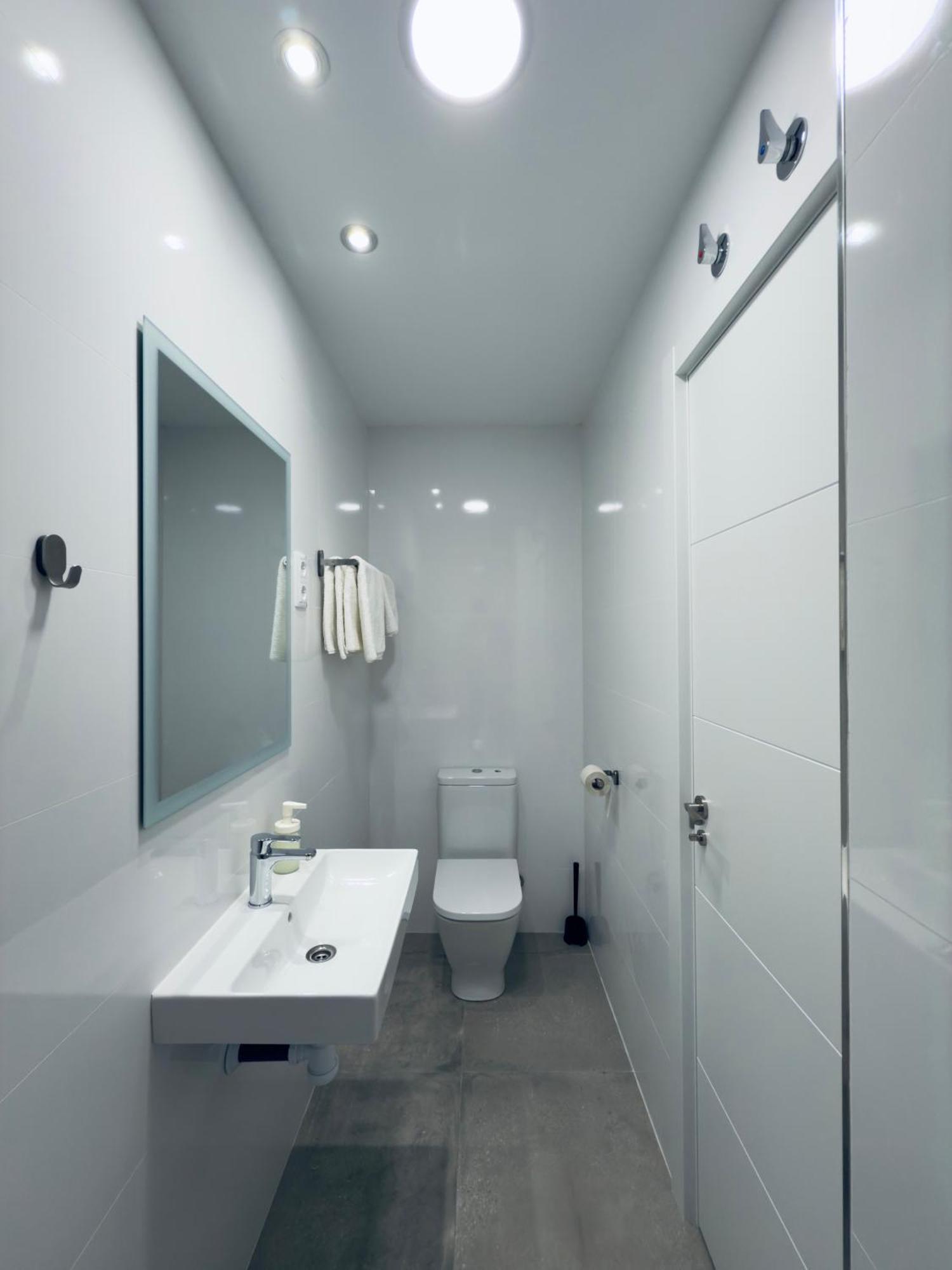 Hostal Conde De Alba Madrid Eksteriør bilde