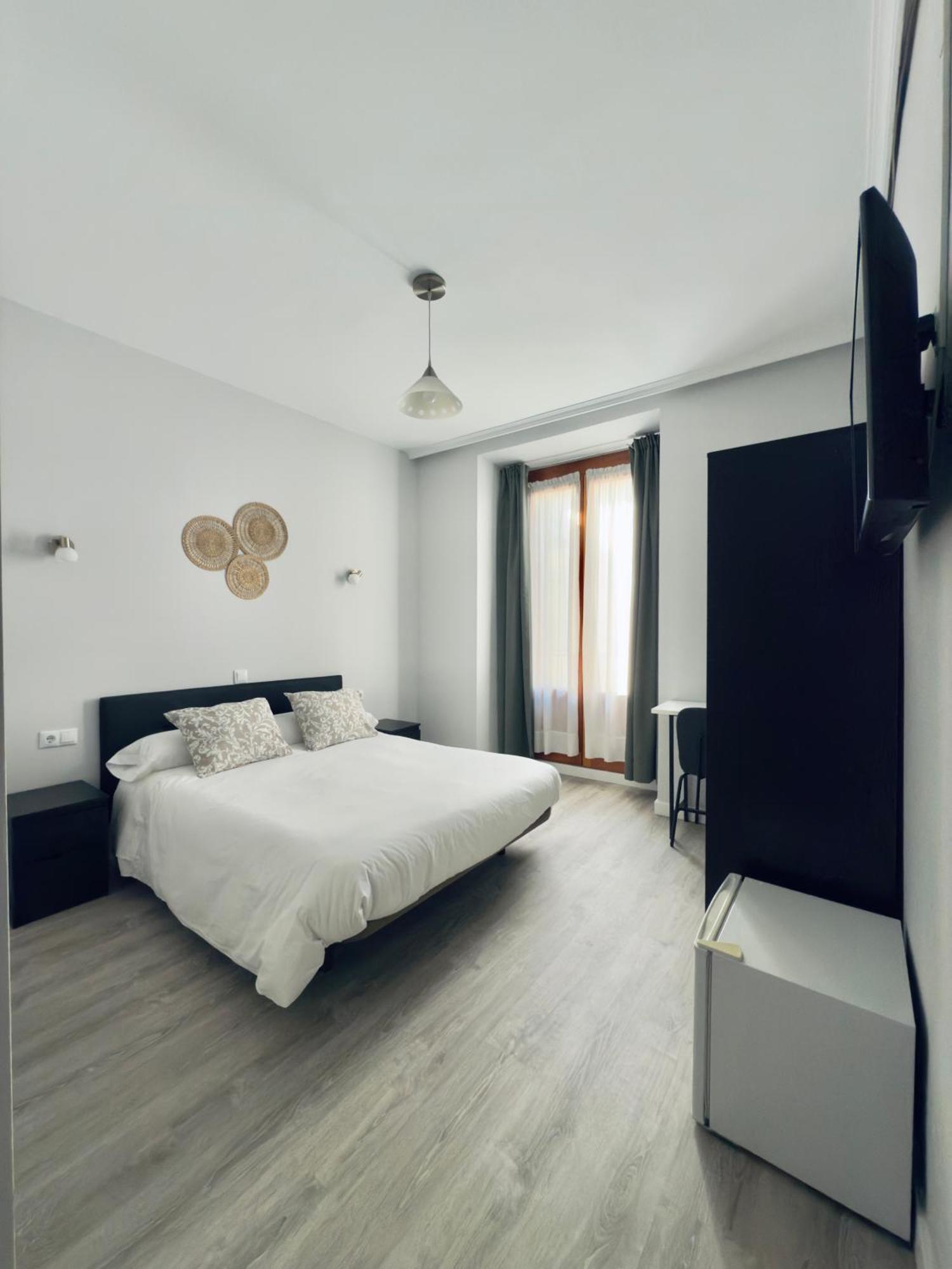 Hostal Conde De Alba Madrid Eksteriør bilde