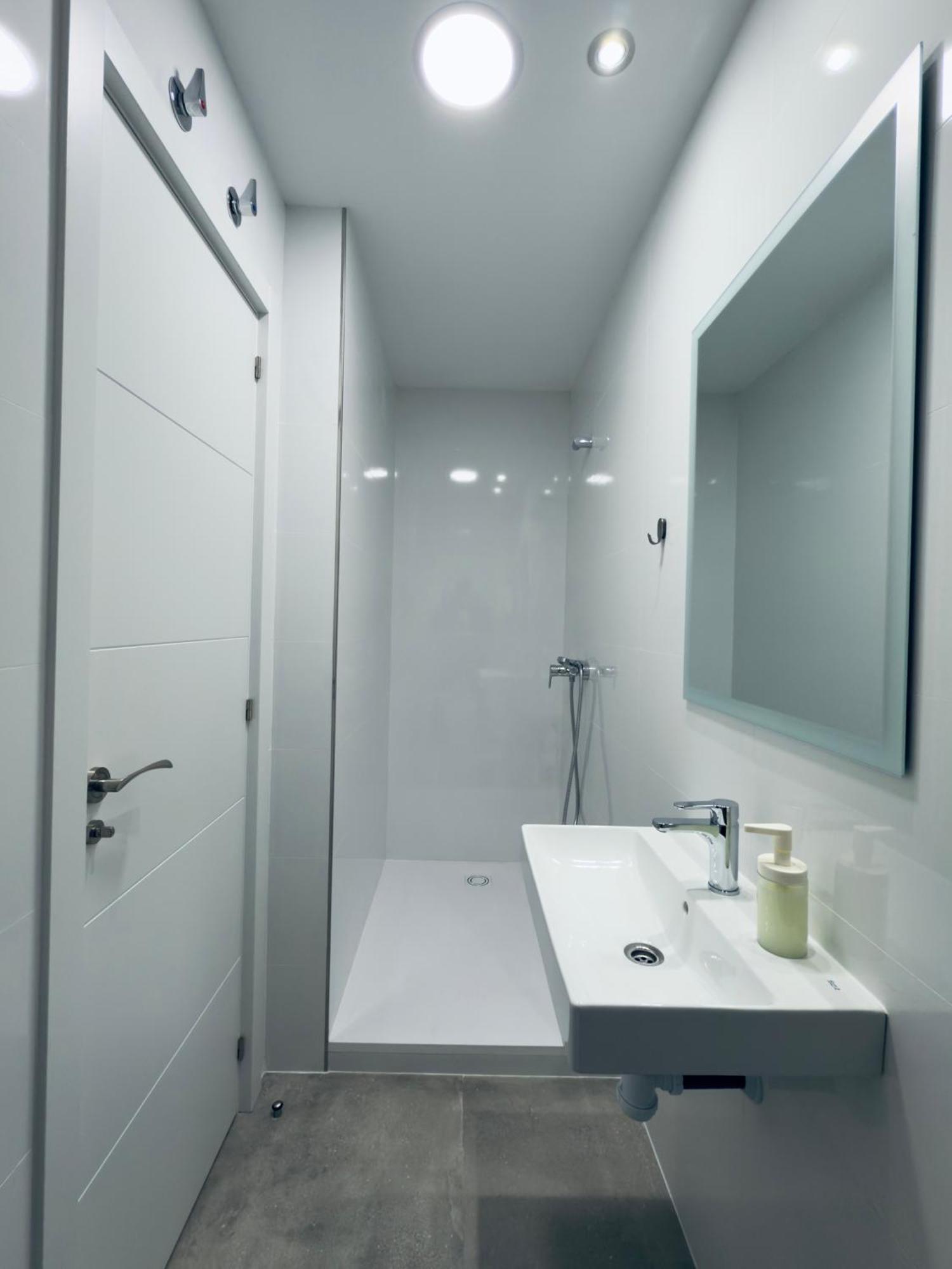 Hostal Conde De Alba Madrid Eksteriør bilde