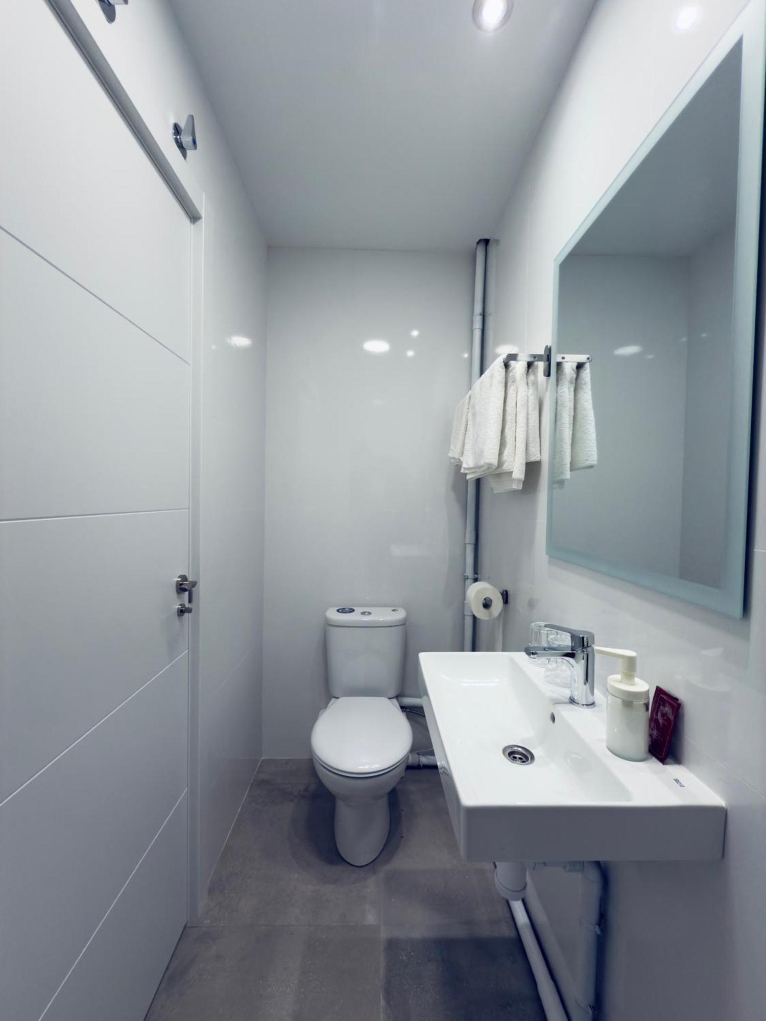 Hostal Conde De Alba Madrid Eksteriør bilde