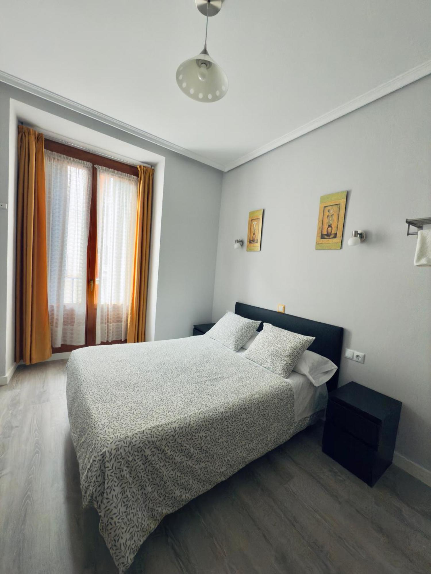 Hostal Conde De Alba Madrid Eksteriør bilde